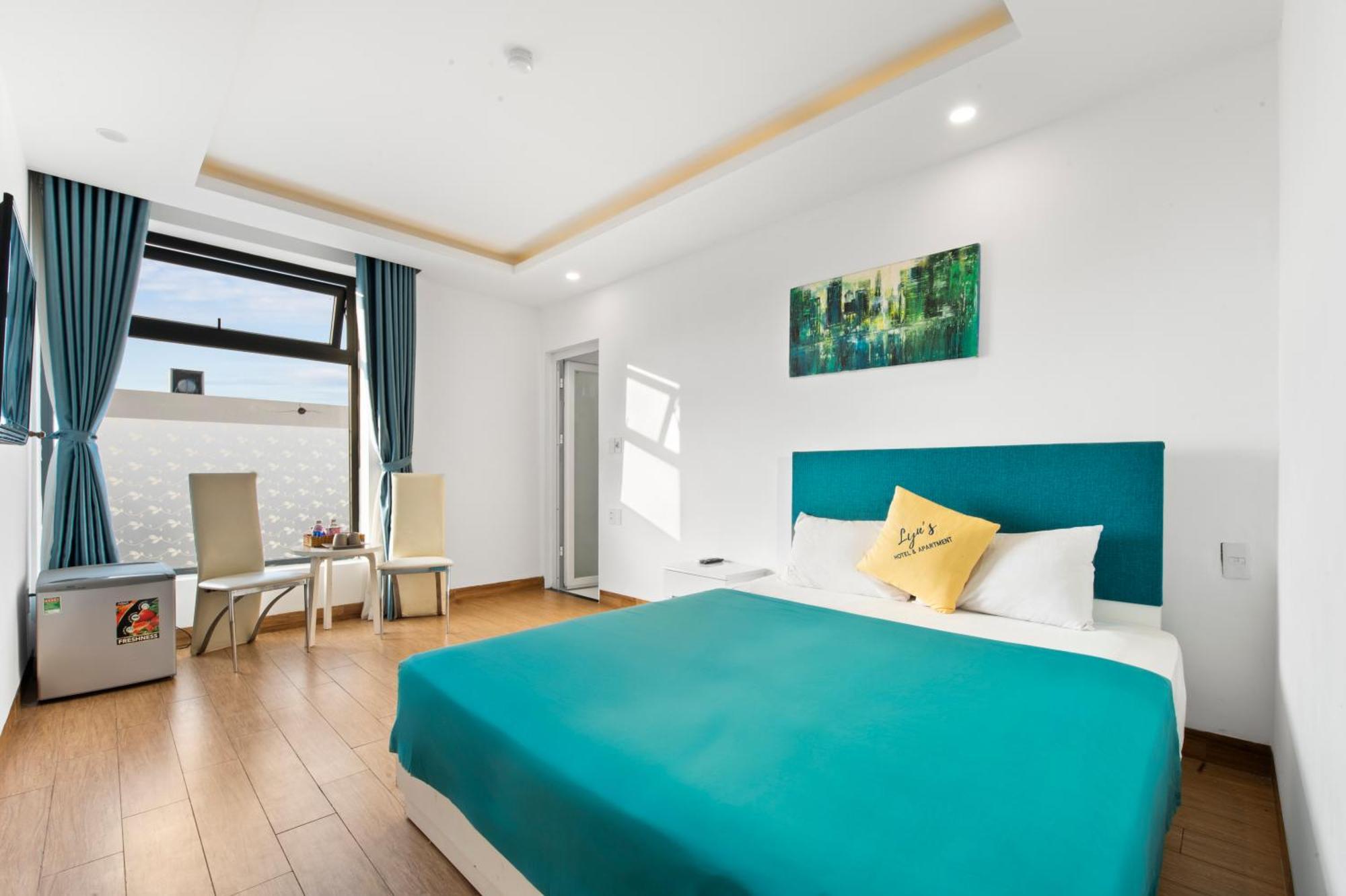 Aparthotel Lyn's &