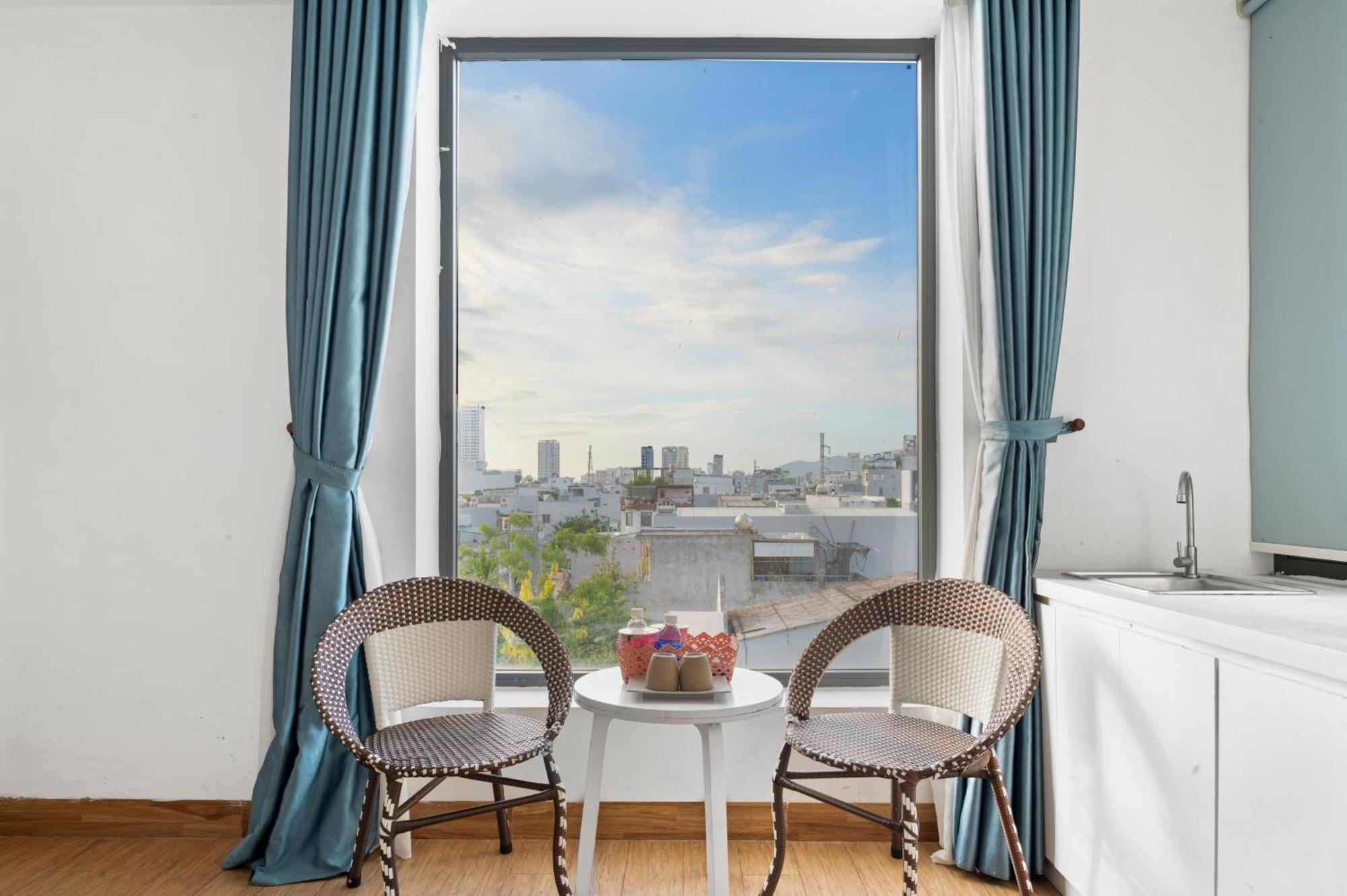 Lyn's & Aparthotel 3*